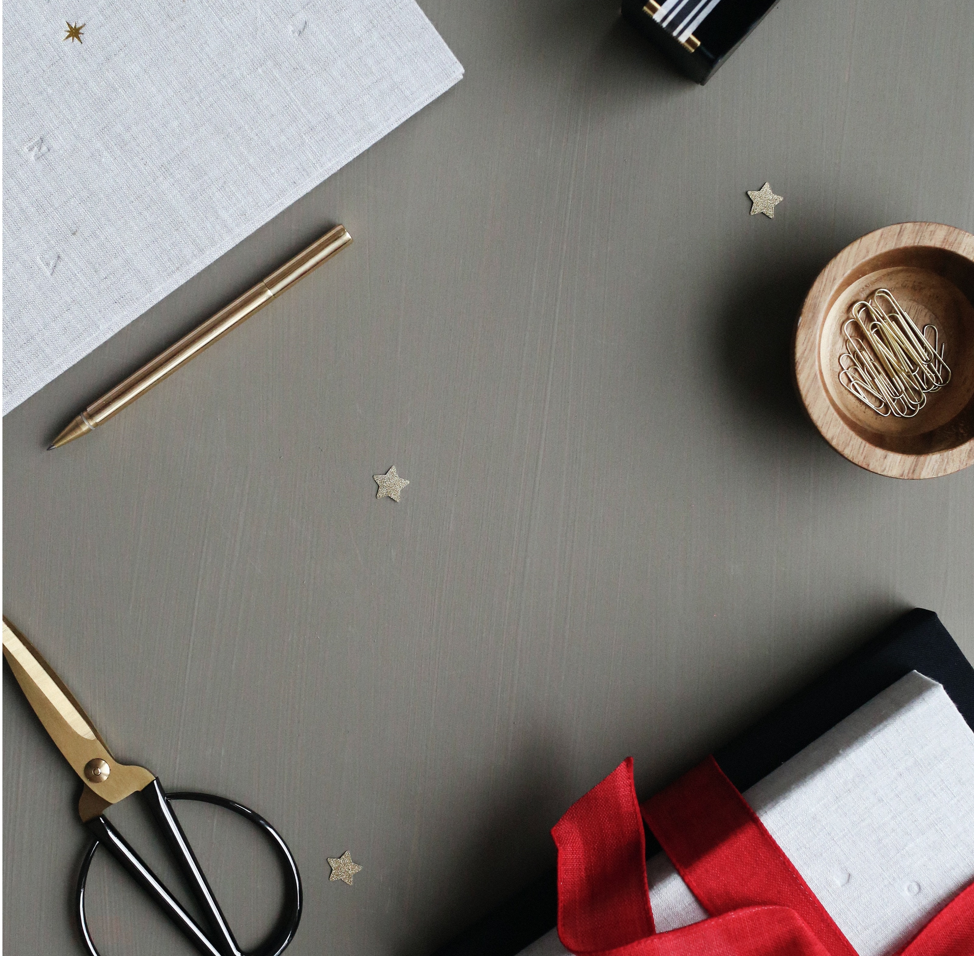 Gifts & Decorations